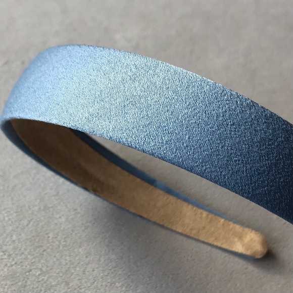 Wide Fabric Headband ~ Soft blue colour ~ Brand New! Never Worn! - Picture 5 of 5